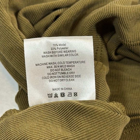 Zyia Active Olive Green Vida Scrunchy Racer Tank Top Women's Medium Assymetrical - Picture 7 of 8